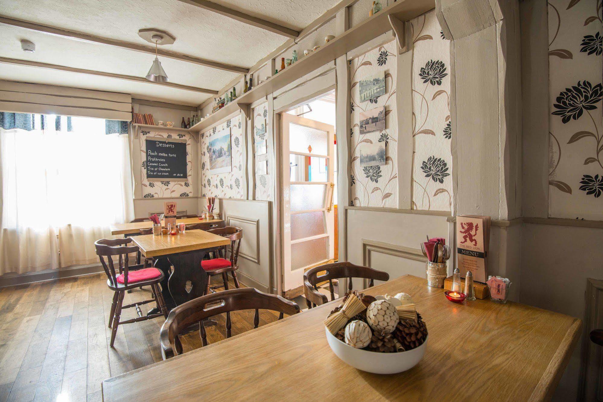 The Red Lion Earlston Exterior foto